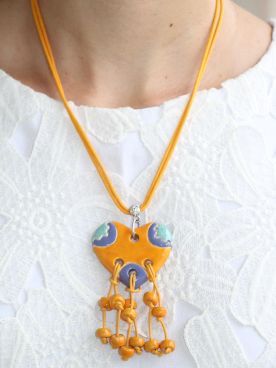 Colar Pingente Coração com Brinco - Amarelo