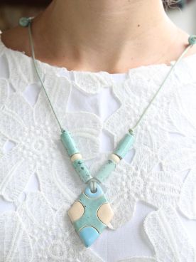 Colar Pingente com Brinco - Azul Manchado